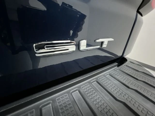 Used 2019 Blue GMC SLT image 31