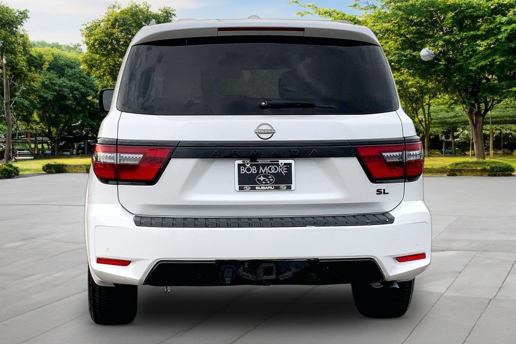 Used 2023 White Nissan SL image 5