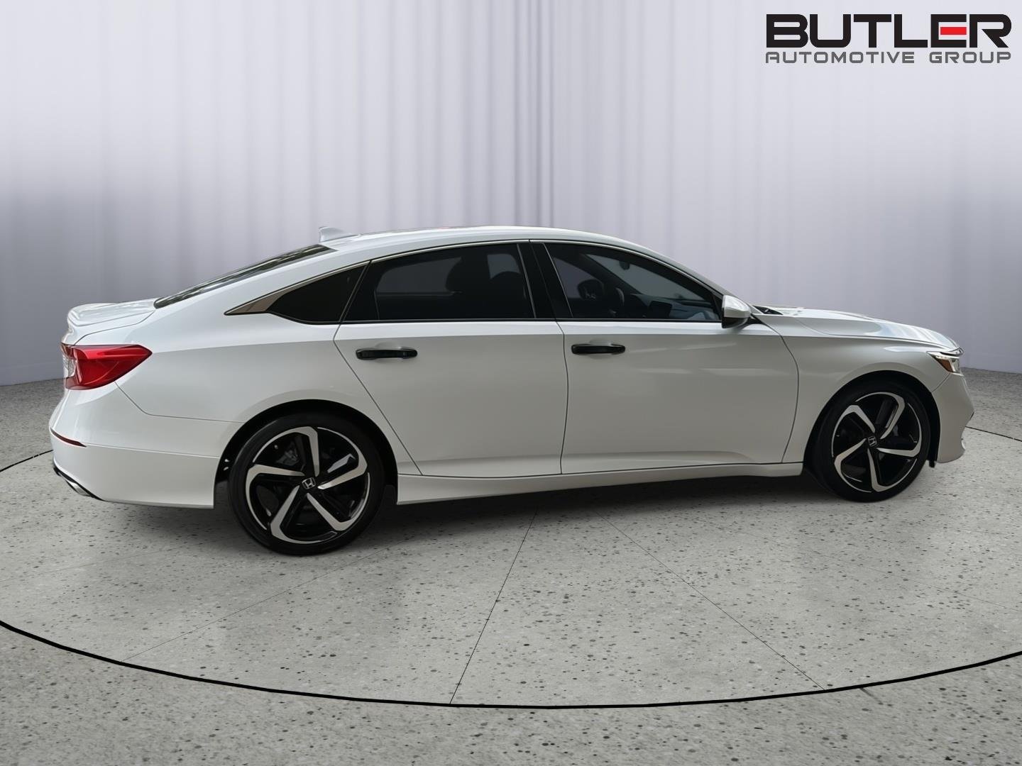Used 2019 Platinum White Pearl Honda Sport image 7