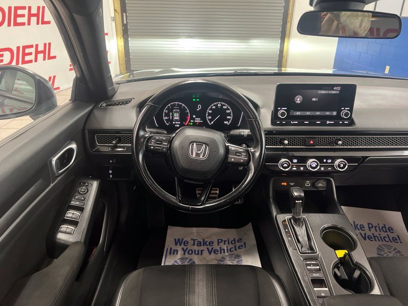Used 2024  Honda Sport image 30