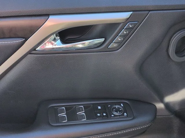 Used 2021 Black Lexus 350 image 13