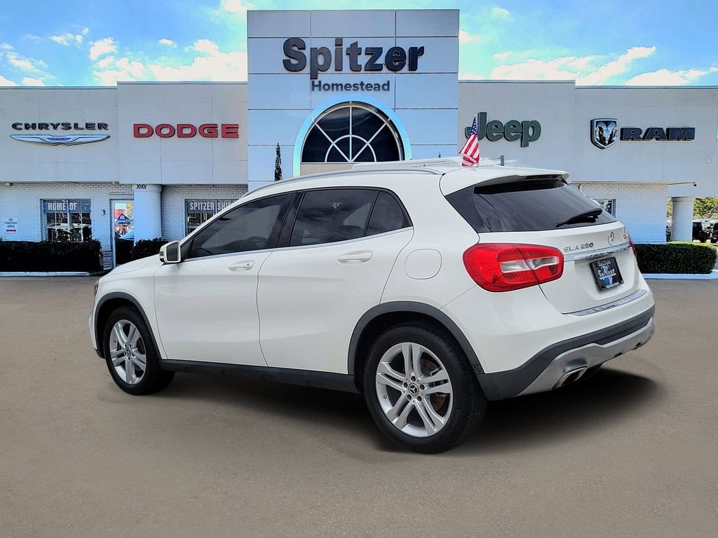 Used 2020 White Mercedes-Benz GLA 250 image 3