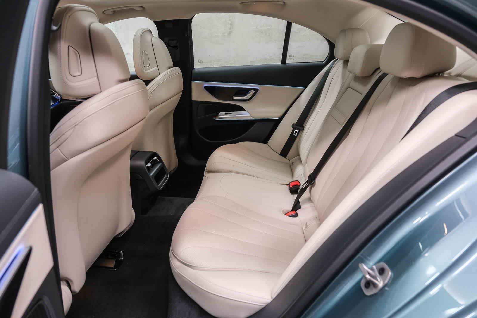 New 2027 Verde Silver Metallic Mercedes-Benz E 350 image 19