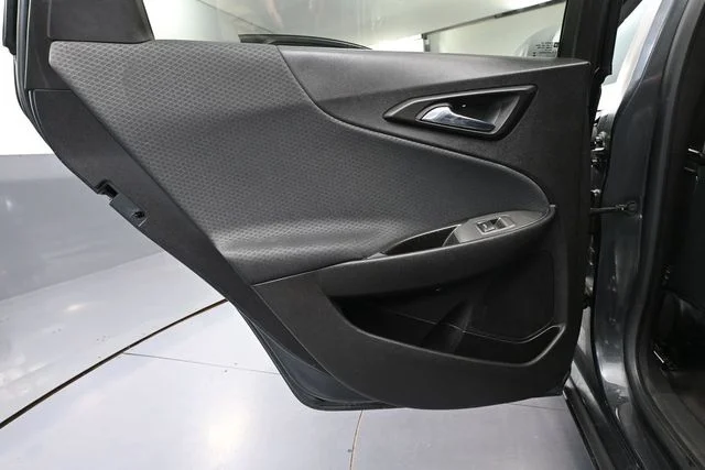 Used 2016 Gray Chevrolet LT image 32