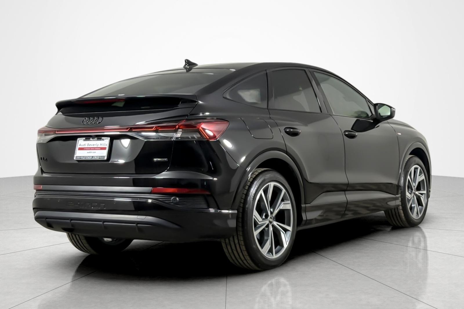 Used 2024 Mythos Black Metallic Audi Prestige 55 quattro image 5