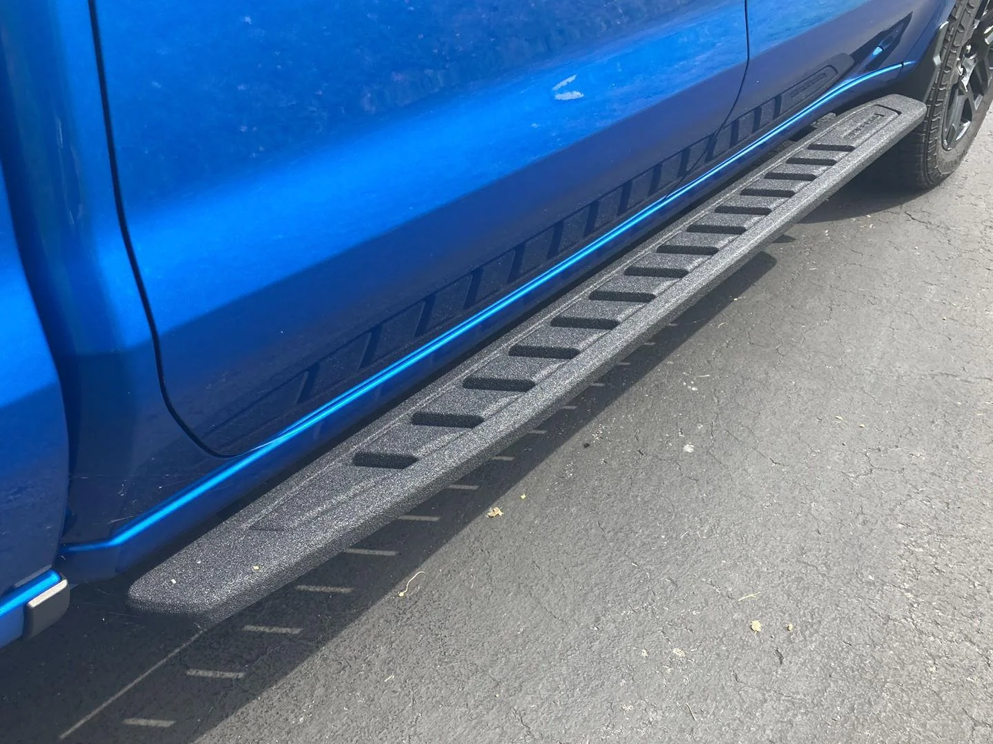 Used 2022 GLACIER BLUE METALLIC Chevrolet Custom Trail Boss image 9