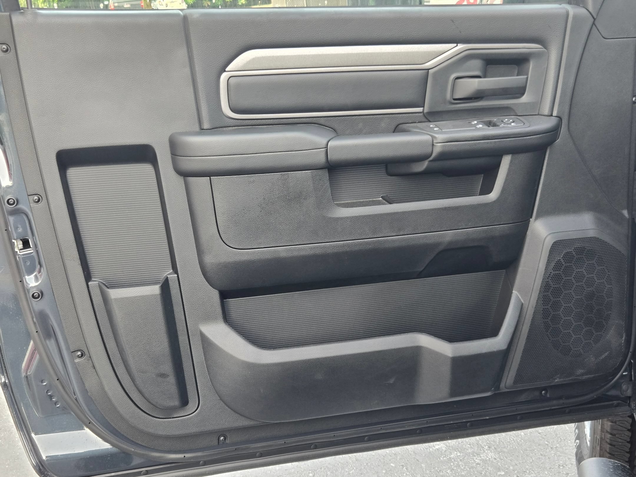 New 2026 Forged Blue Metallic Exterior Paint RAM Tradesman image 15