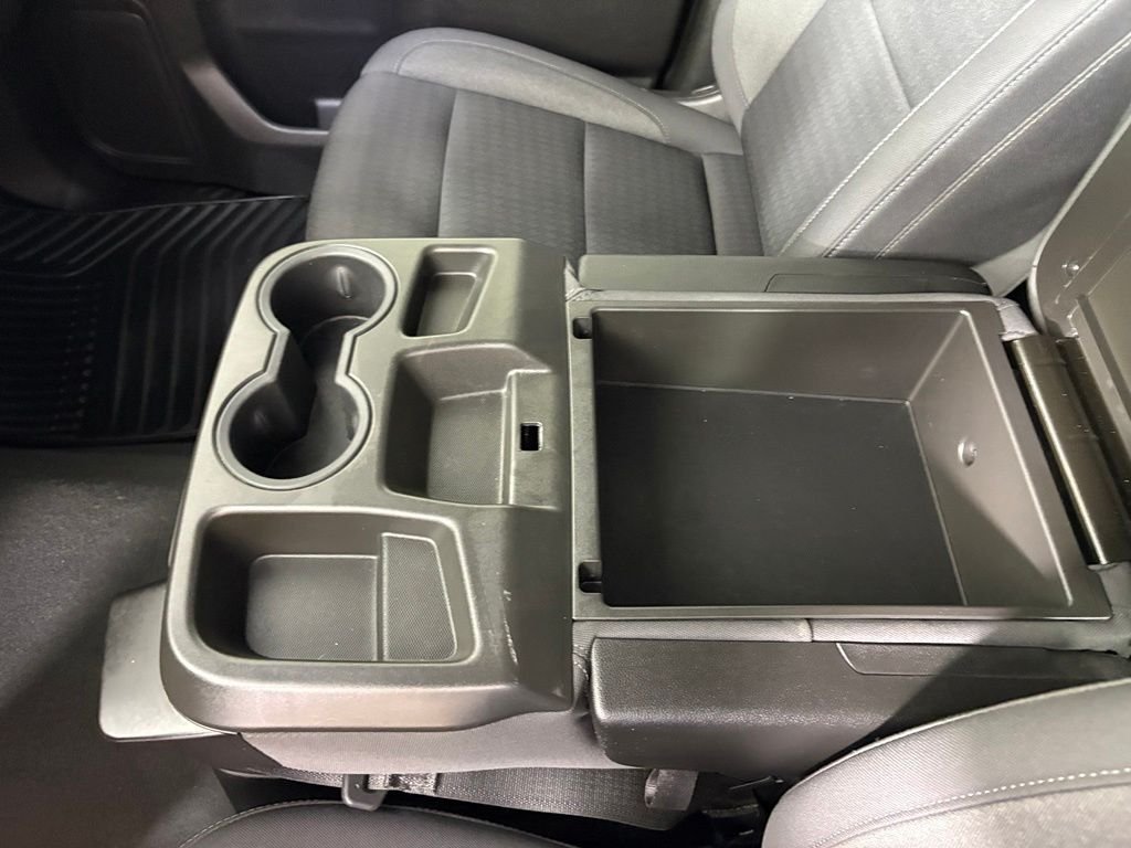 Used 2023 White Chevrolet Custom image 35