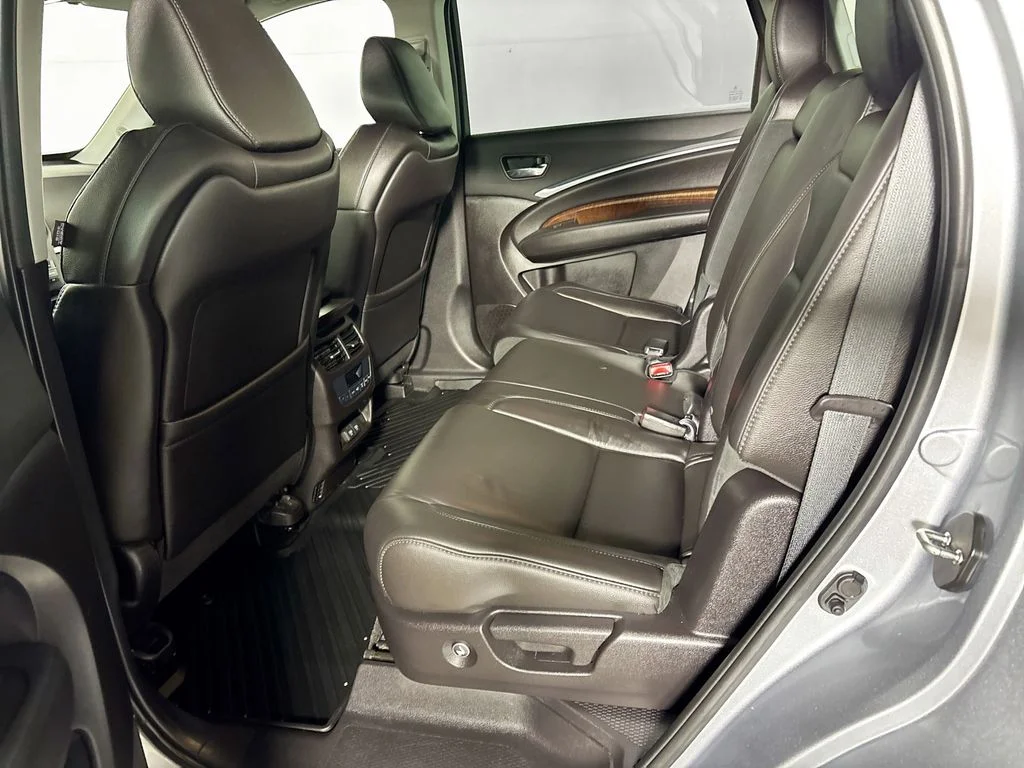 Used 2018 Silver Acura 3.5L image 20