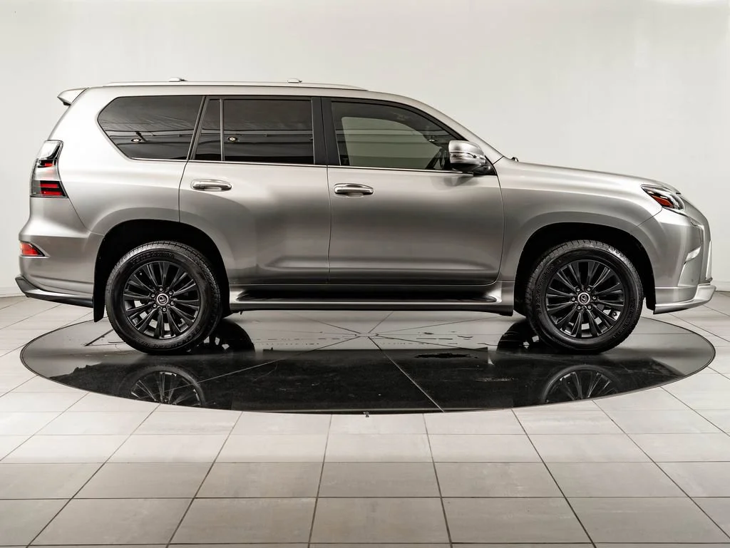 Used 2023 Atomic Silver Lexus 460 image 11