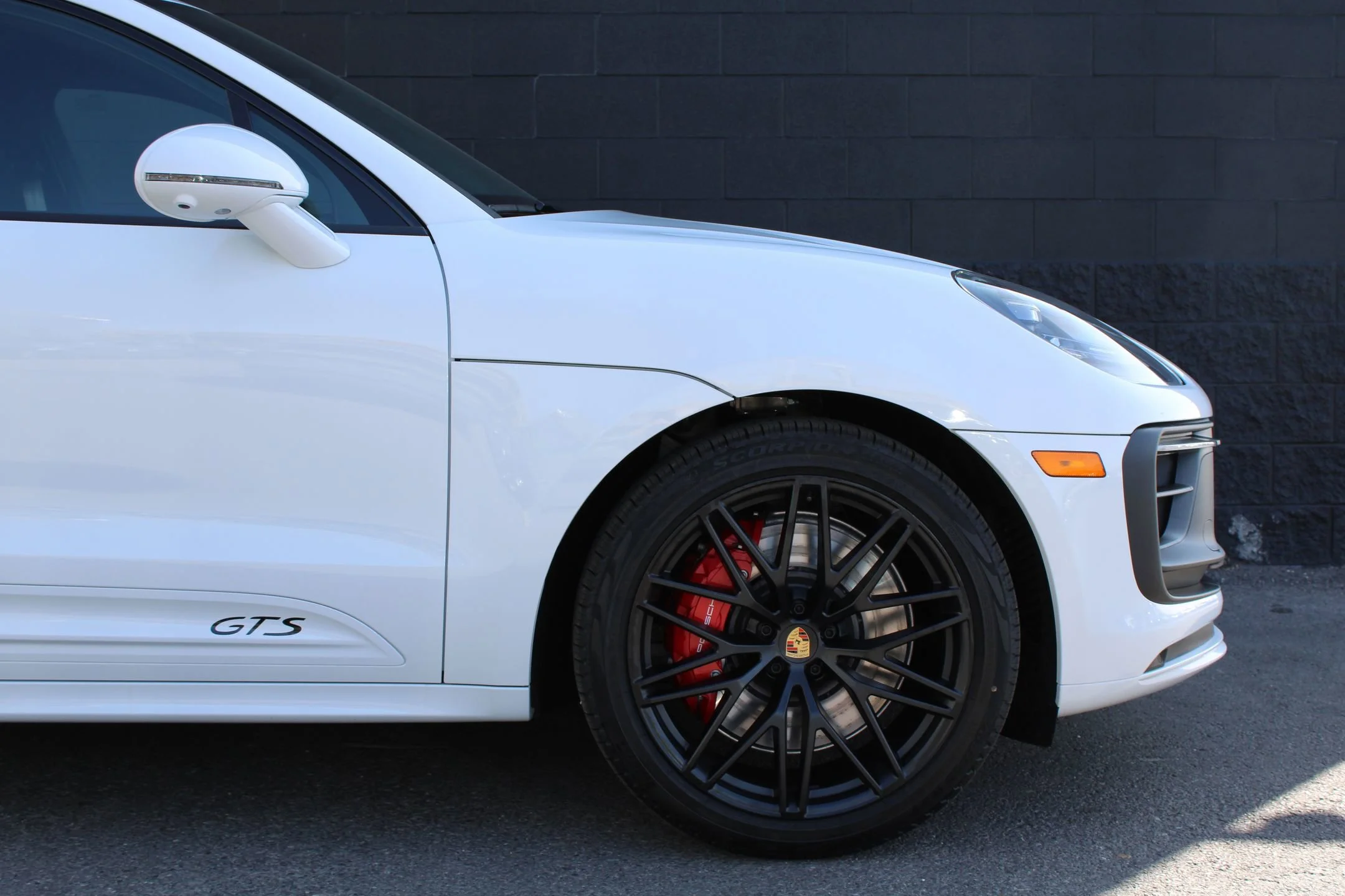 2026 Porsche Macan GTS - Photo 11