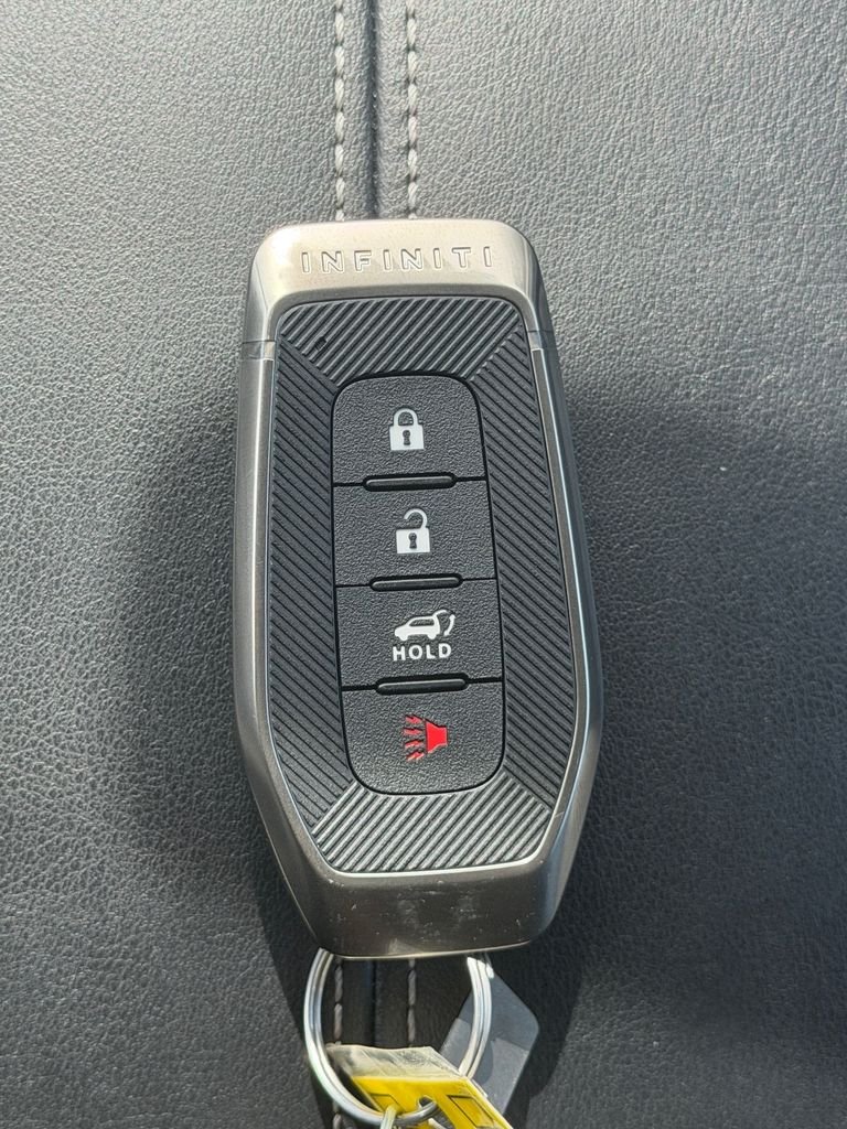 Used 2026 Gray INFINITI PURE image 29