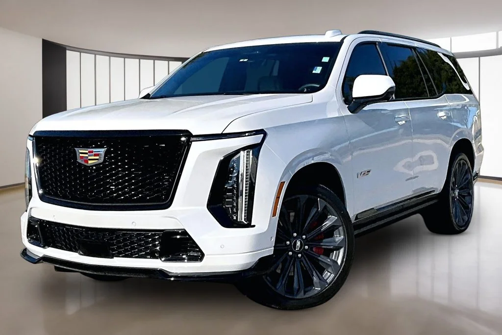 Used 2025 White Cadillac V-Series image 1