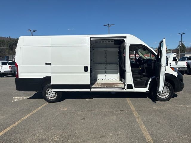 Used 2023 White Ram High Roof image 10
