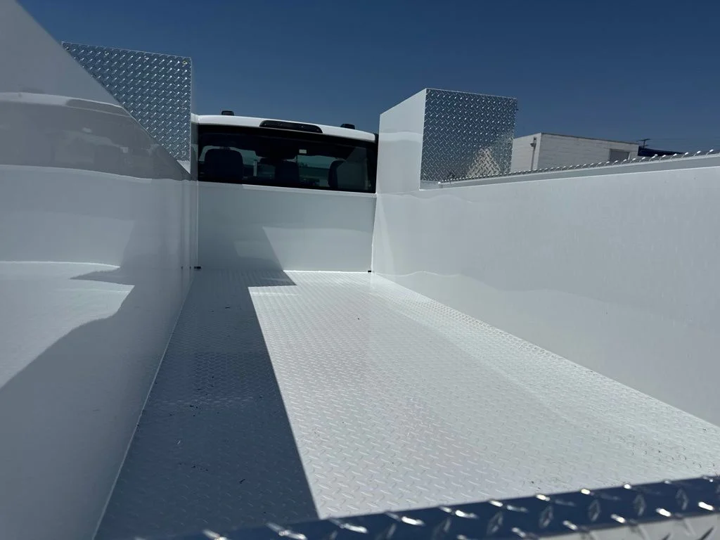 New 2026 Oxford White Ford XL image 6