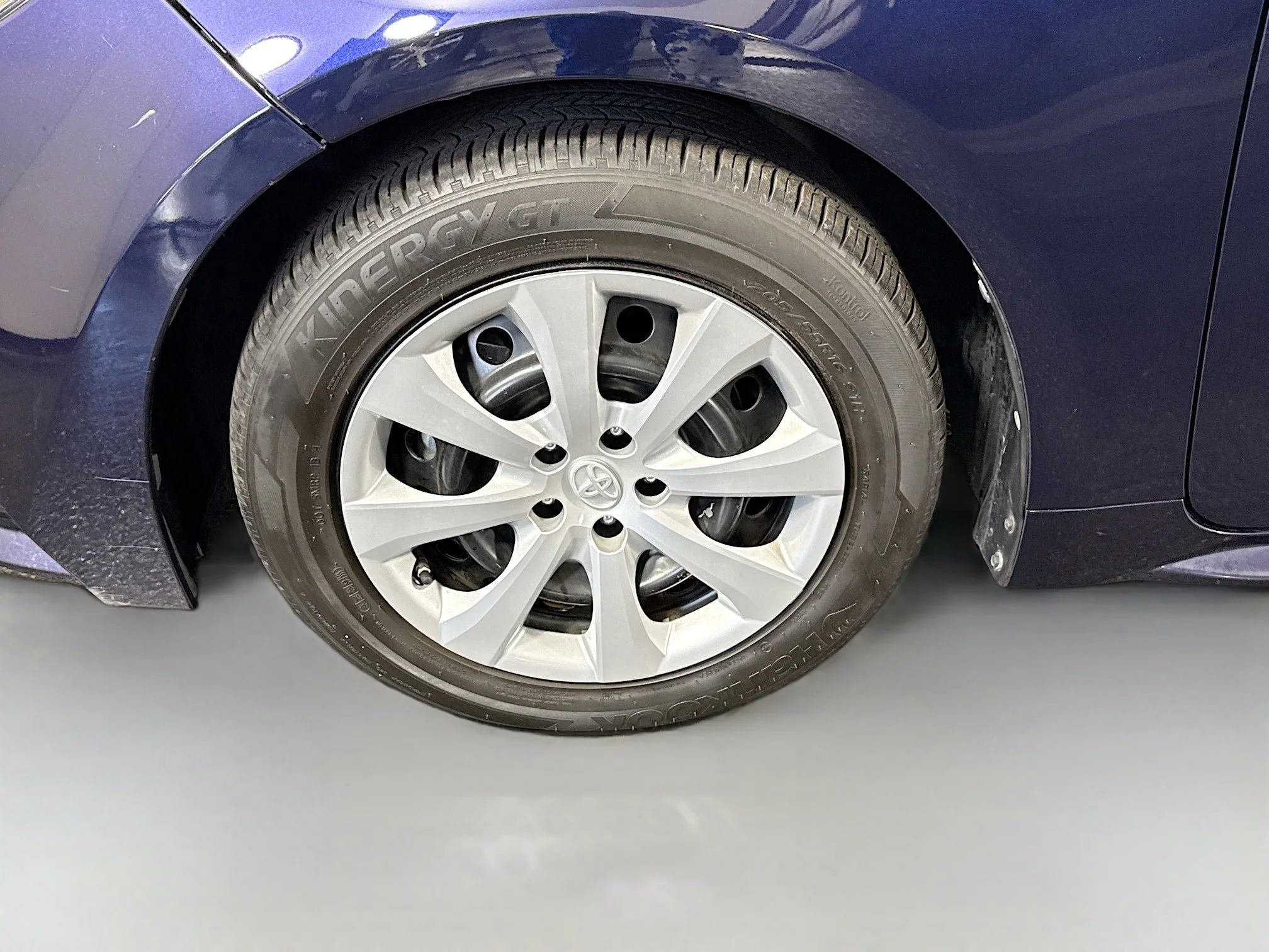 Used 2020 Blueprint Toyota LE image 33
