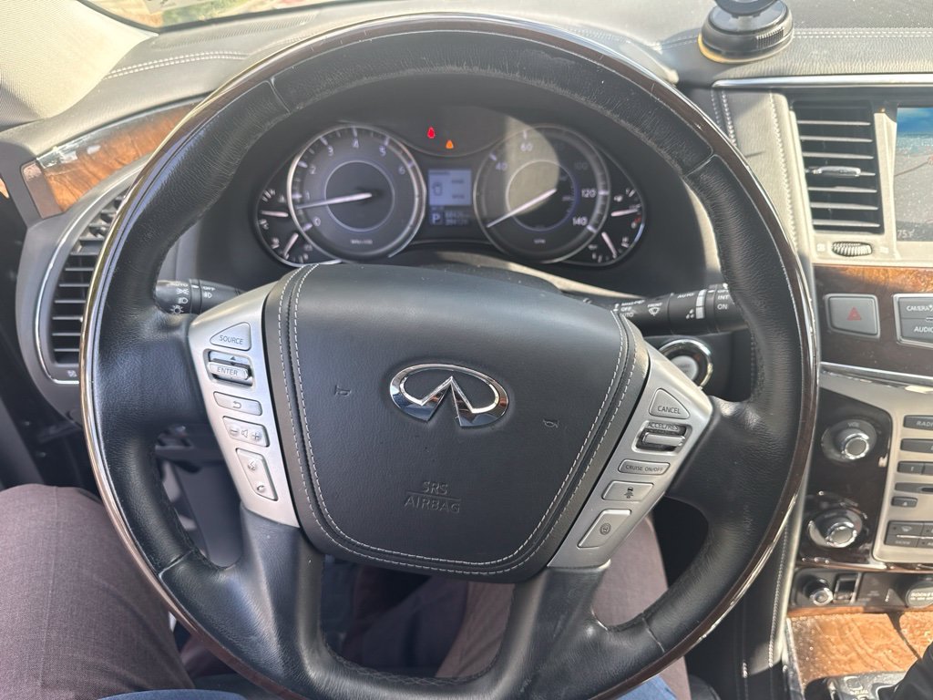 Used 2019 Black Obsidian INFINITI LUXE image 5