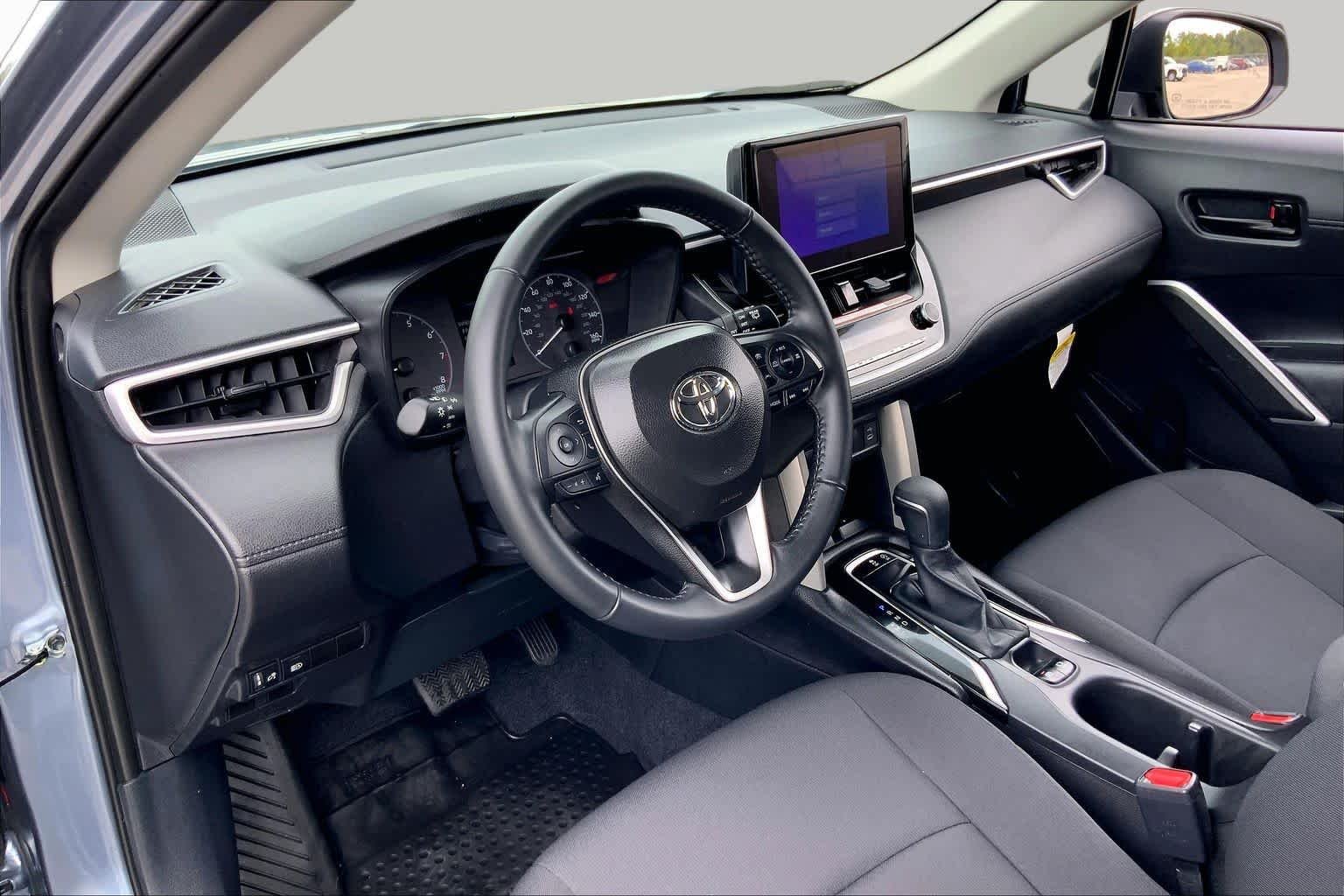 Used 2025 Celestite Toyota LE image 17