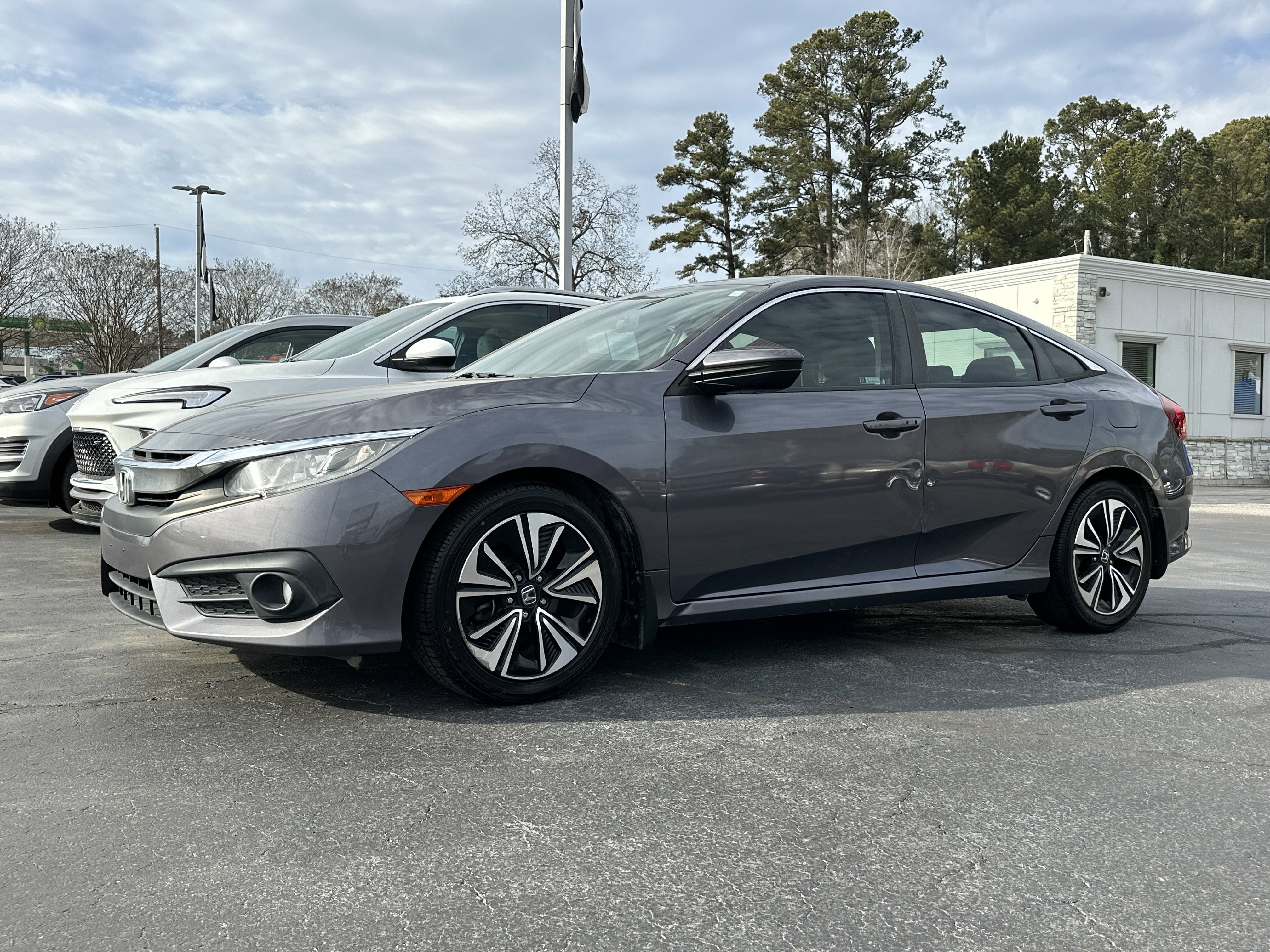Used 2018 Honda Civic EX-T with VIN 2HGFC1E36JH646619 for sale in Greenwood, SC