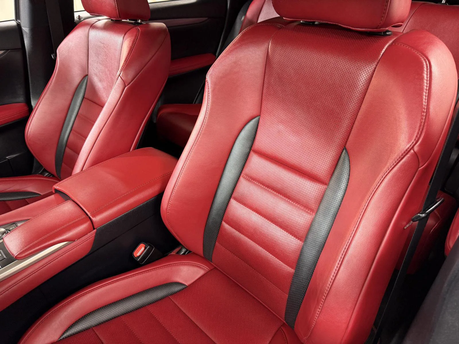 Used 2021 White Lexus 350 F Sport image 27