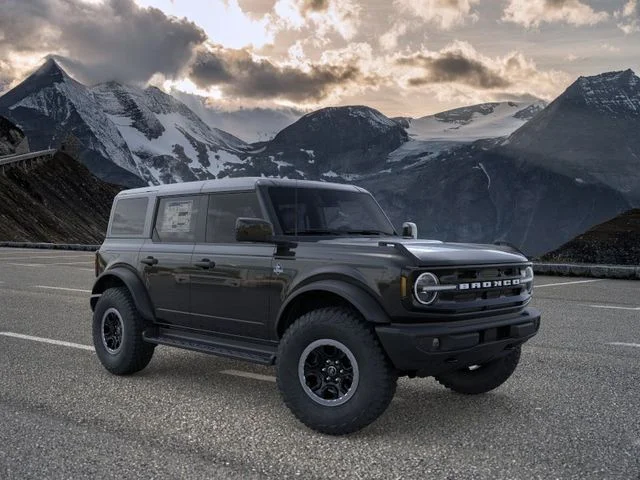 New 2026 Shadow Black Ford Outer Banks image 7