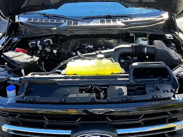 New 2026 Agate Black Metallic Ford XLT image 27