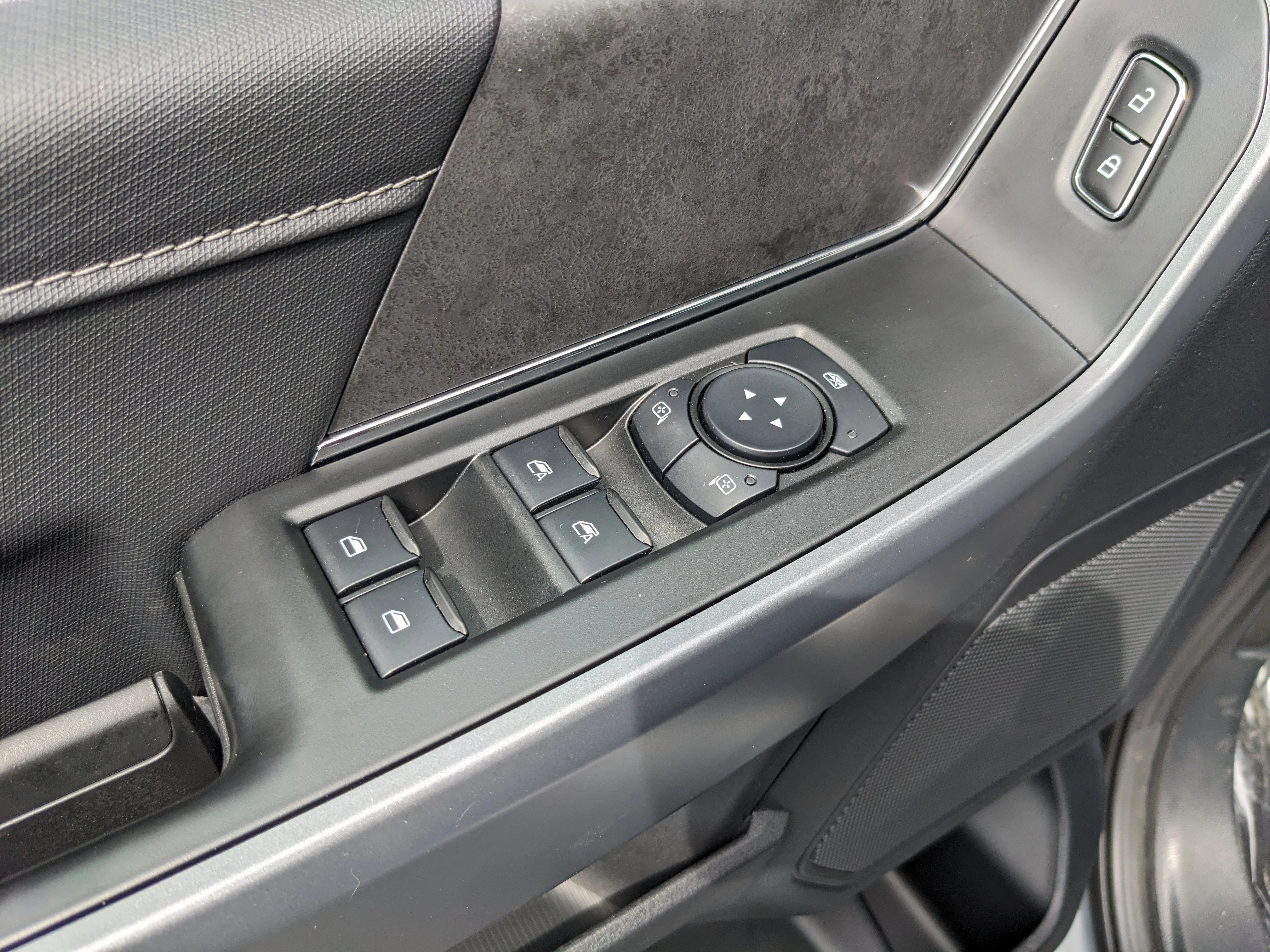 New 2026 Iconic Silver Metallic Ford XLT image 17