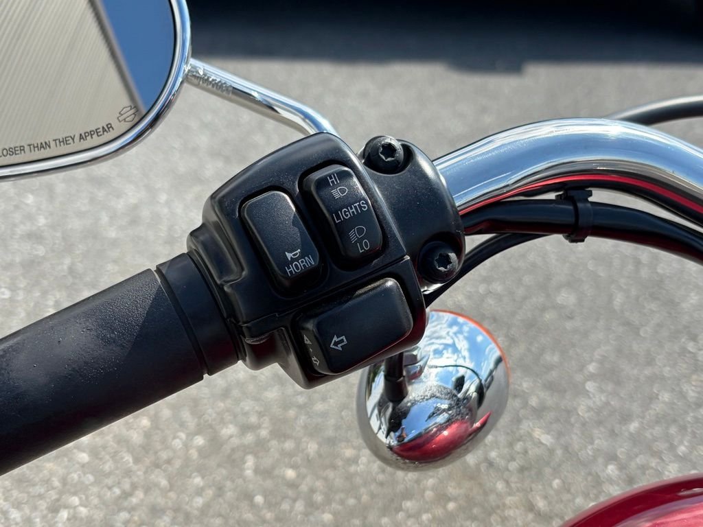 Used 2004 Red Harley-Davidson  image 16