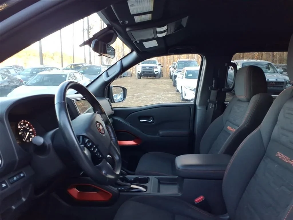 2023 Nissan Frontier PRO-4X - Photo 8