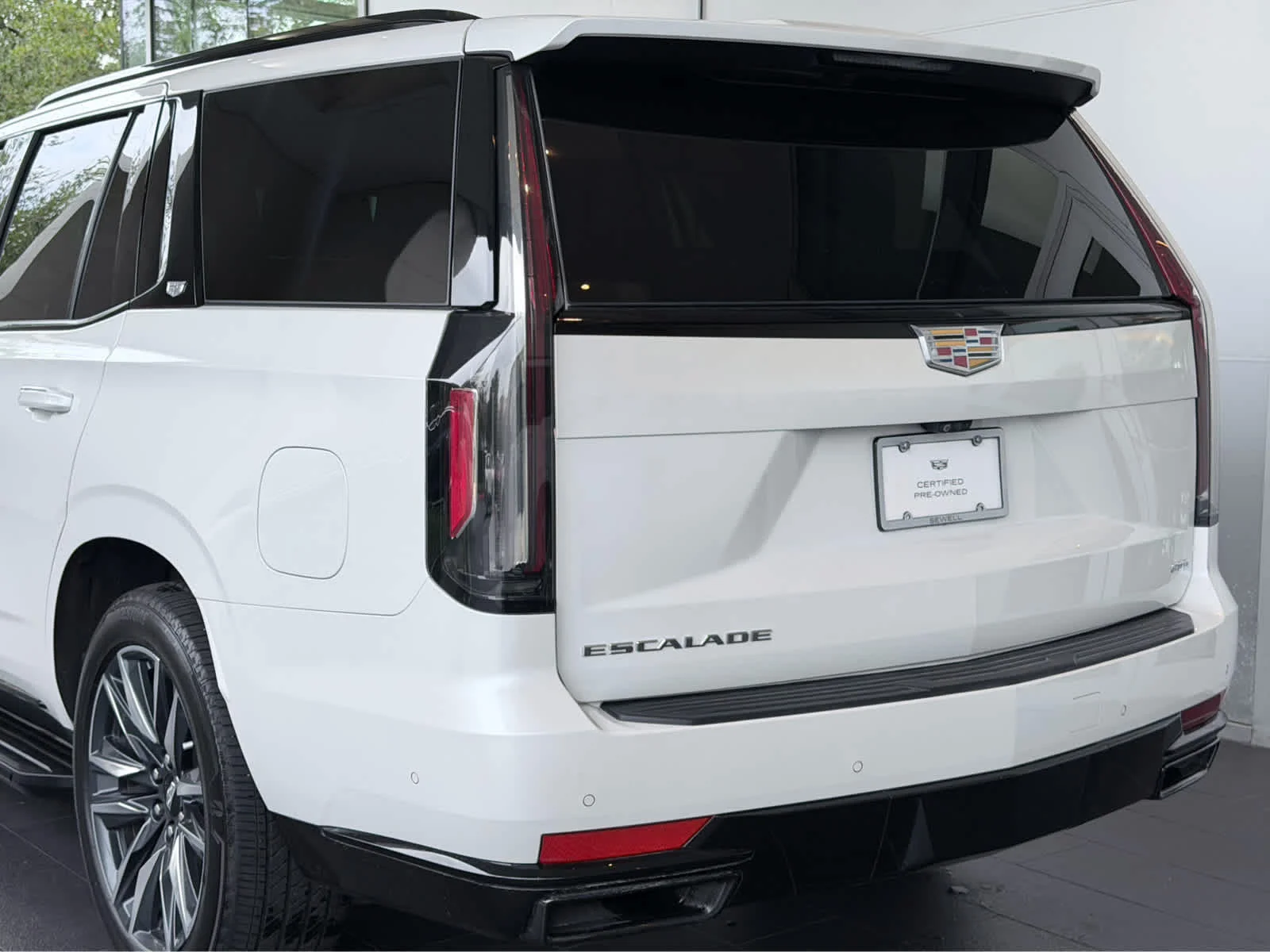 Certified Used 2023 CRYSTAL WHITE TRICOAT Cadillac RWD Sport image 10