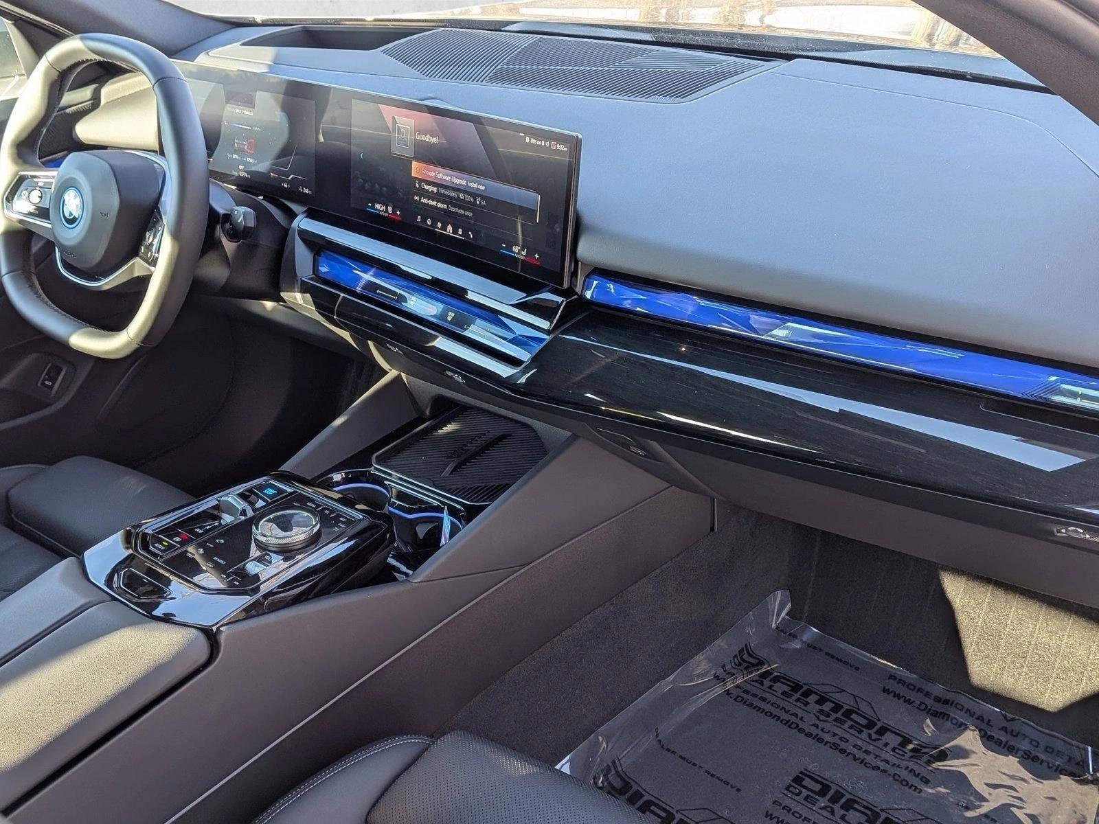 2025 BMW i5 40 - Photo 21