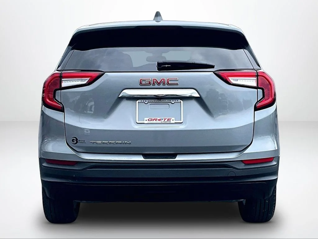 Used 2023 Silver GMC SLE image 4