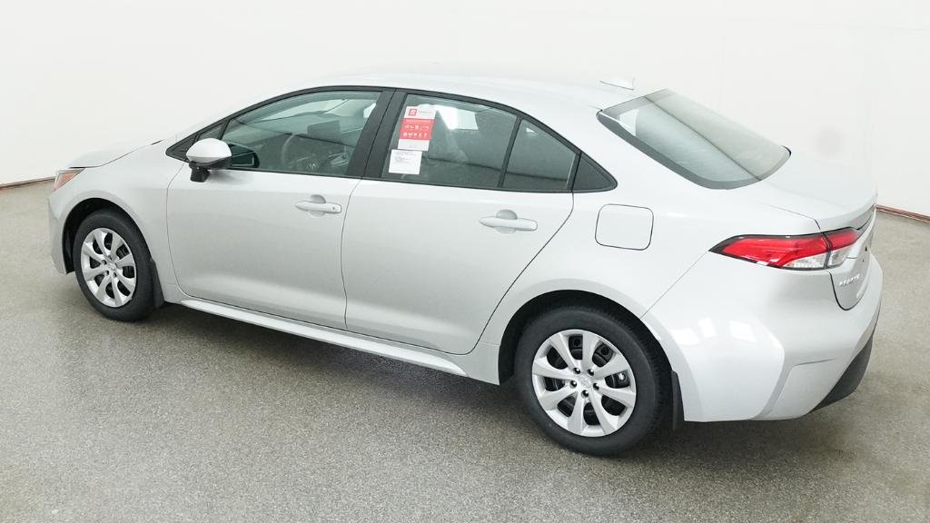 New 2026 Classic Silver Metallic Toyota LE image 5