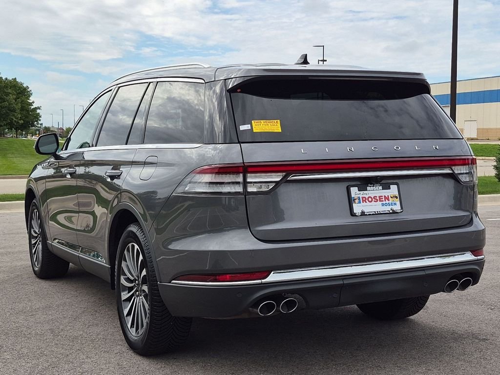 Used 2023 Gray Lincoln Standard image 5