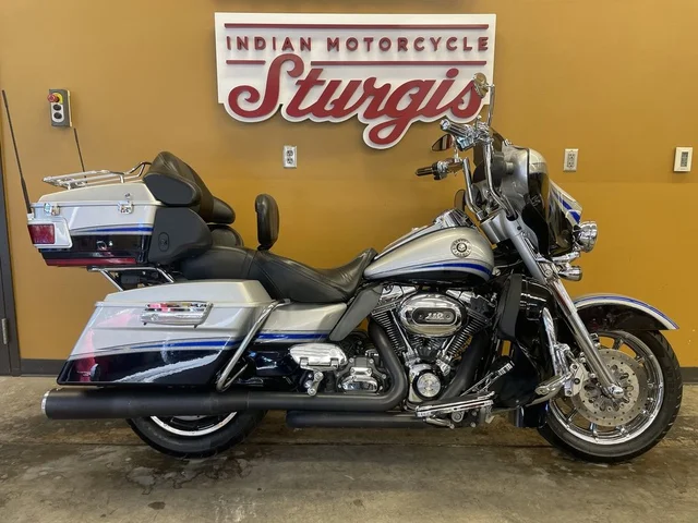 Pre-Owned 2009 Harley-Davidson® FLHTCUSE – CVO Ultra Classic