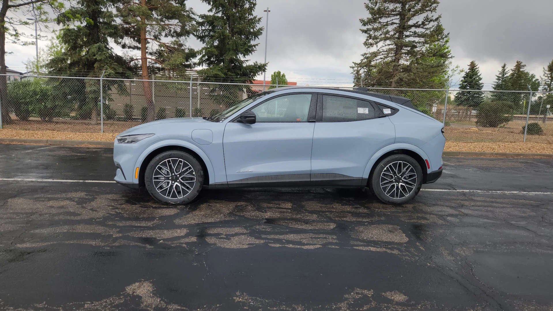 New 2026 Glacier Gray Metallic Tri-coat Ford Premium image 6