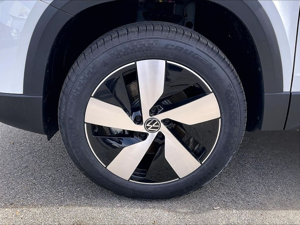 New 2026 Pure White Volkswagen 1.5T S image 8