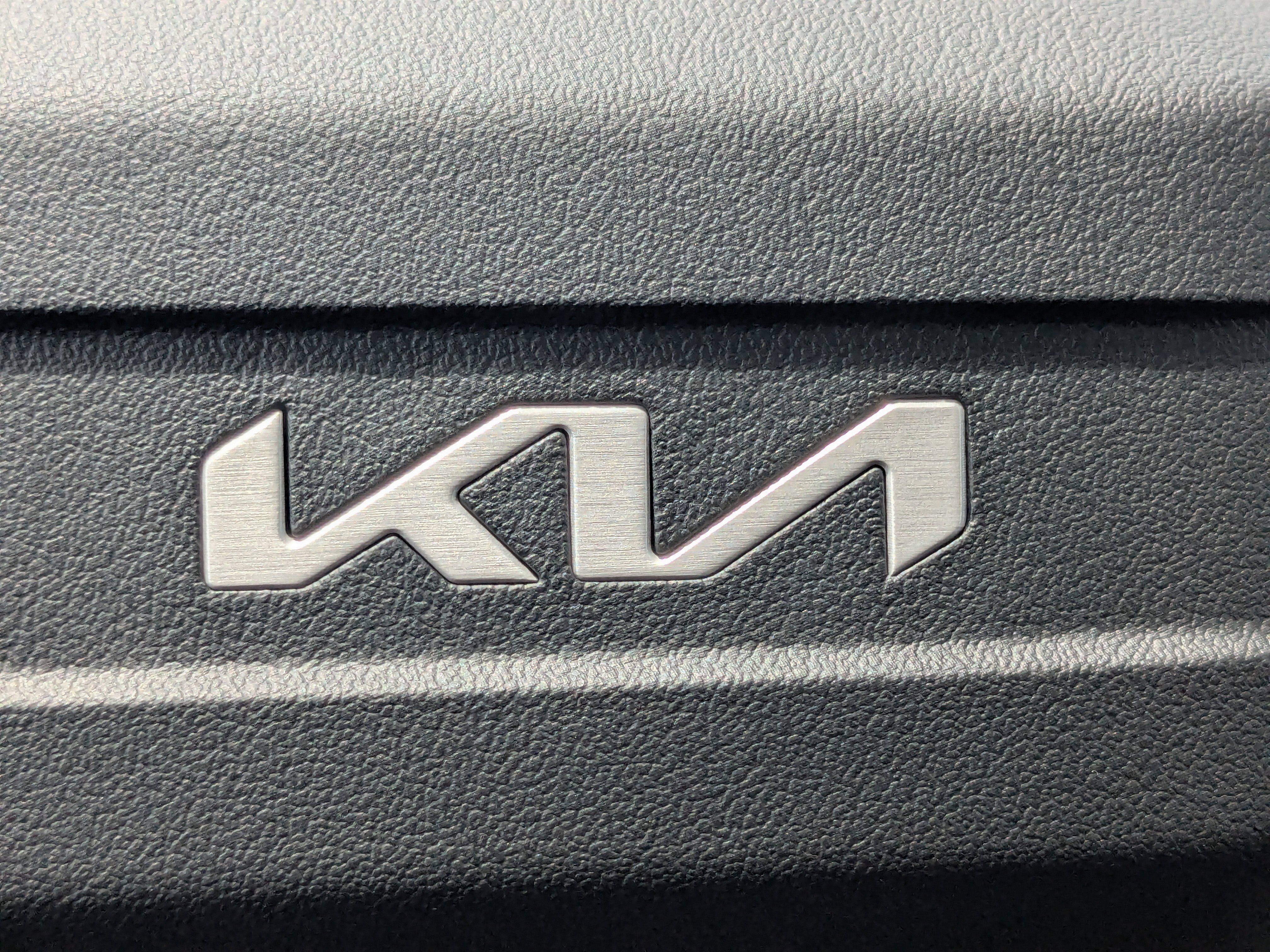 New 2026 Glacial White Pearl Kia S image 35