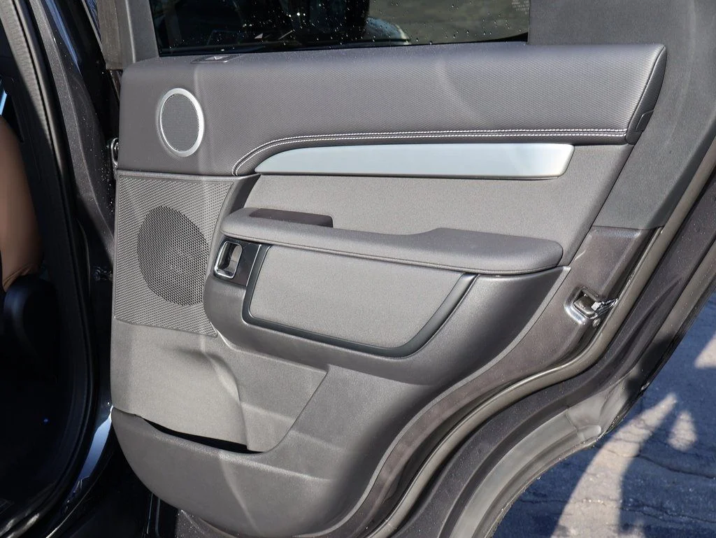 New 2026 Carpathian Grey Land Rover  image 15