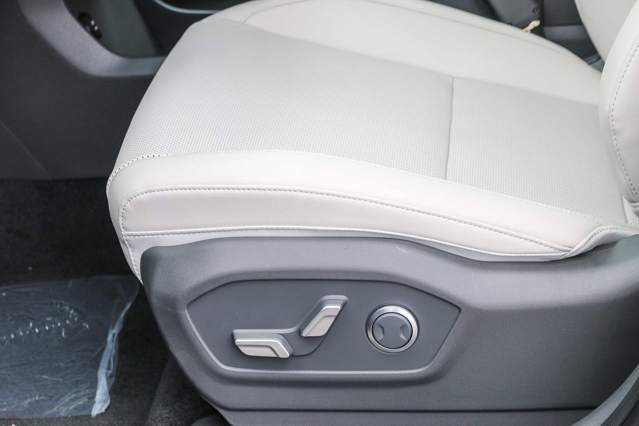 New 2026 Gray Hyundai SEL image 21