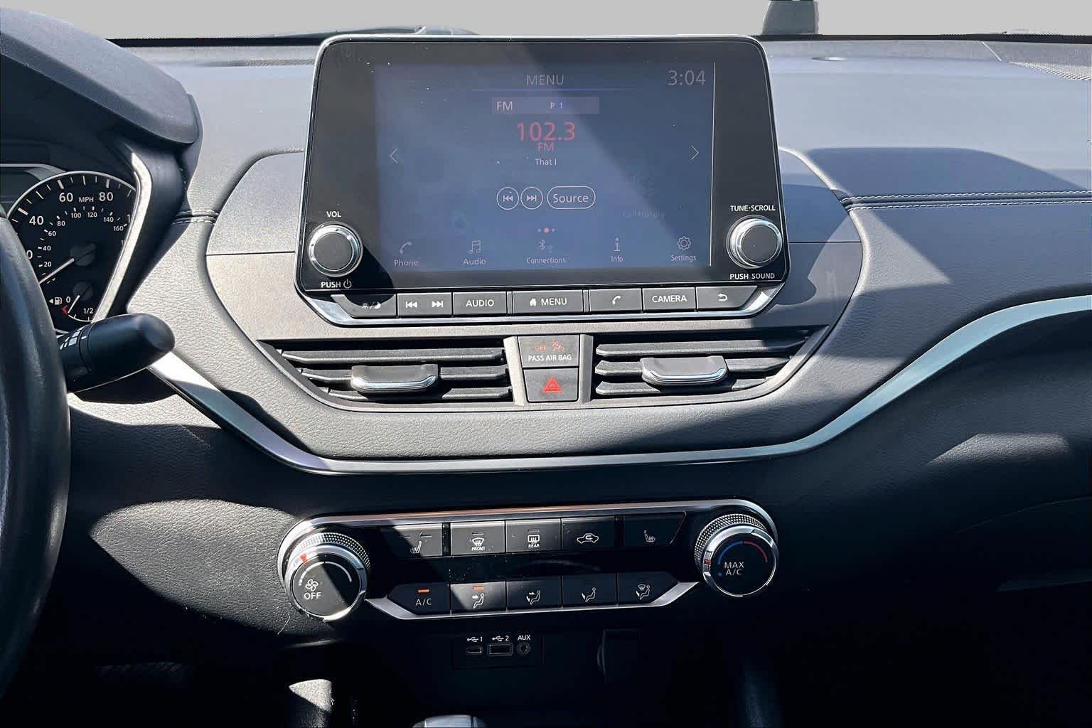 Used 2022 Super Black Nissan 2.5 SV image 7
