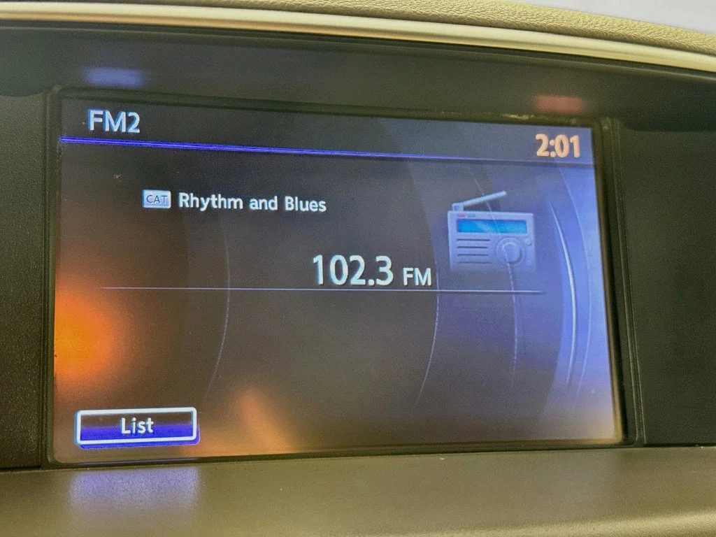 Used 2016 Blue INFINITI 3.7X image 18