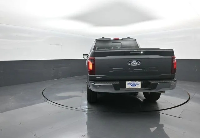 Used 2024 Gray Ford XLT image 6