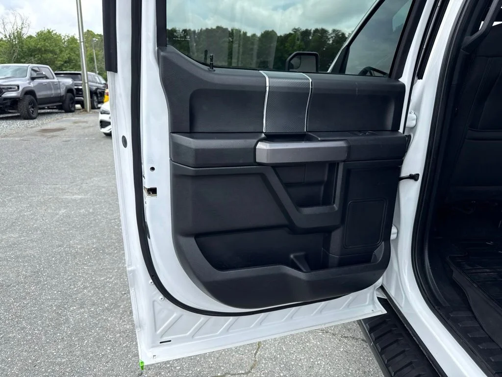 Used 2020 White Ford XLT image 27
