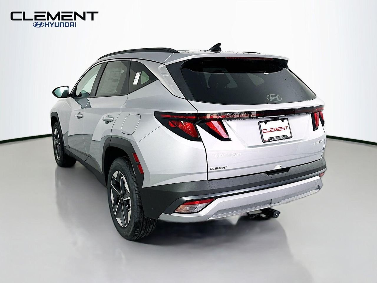 New 2026 Silver Hyundai SEL AWD image 8