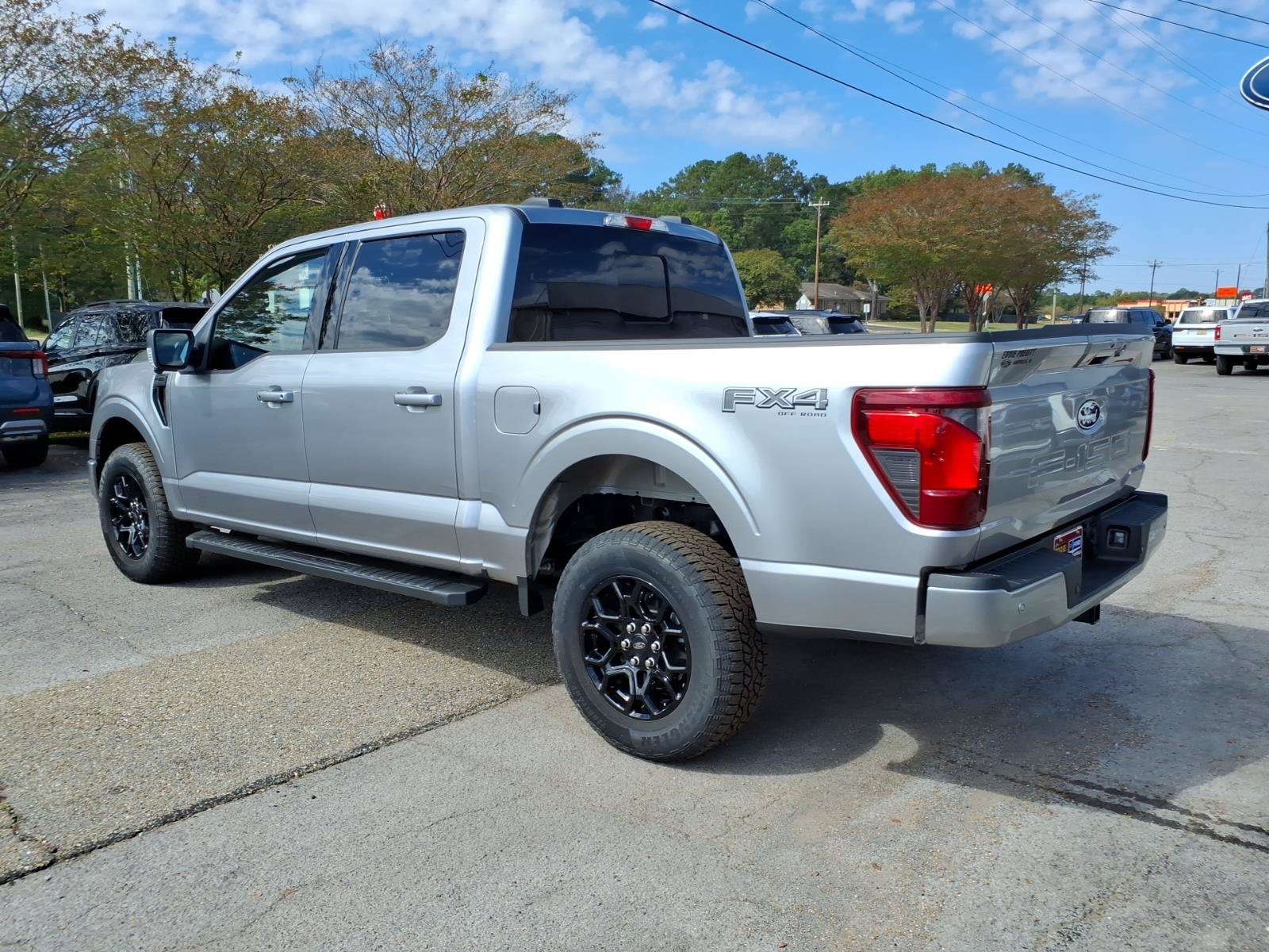 New 2026 Iconic Silver Metallic Ford XLT image 3