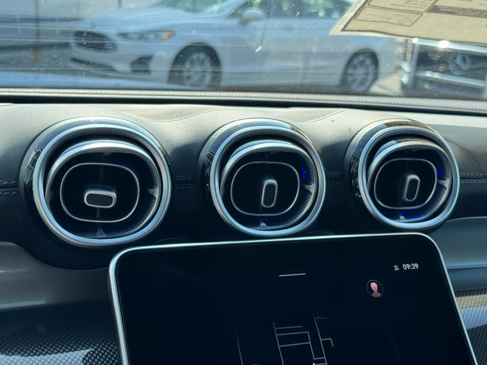 New 2027 Starling Blue Metallic Mercedes-Benz GLC 300 image 19