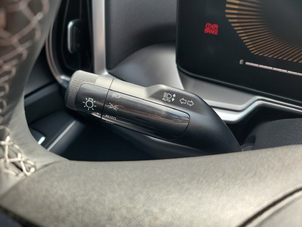 New 2026 Wolf Gray Kia S image 29