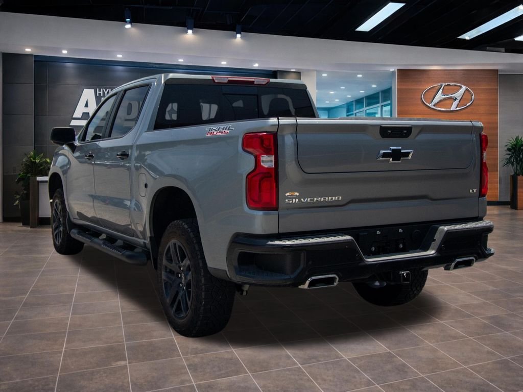 2025 Chevrolet Silverado 1500 LT Trail Boss - Photo 10