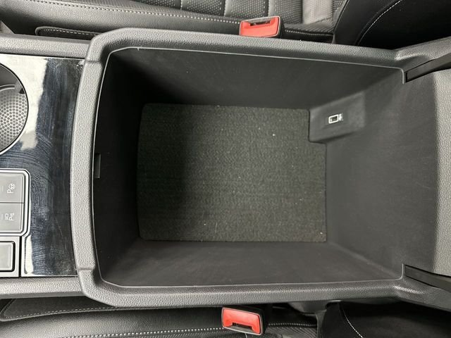 Used 2019 Red Volkswagen SEL Premium image 21